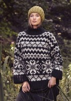 Design: Holly,  Cover Shot: Knitting and Crochet Magazine 50